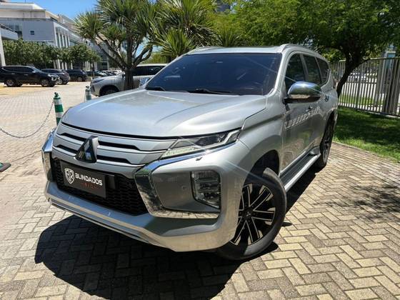 MITSUBISHI PAJERO SPORT 2.4 16V MIVEC TURBO DIESEL HPE-S AWD AUTOMÁTICO